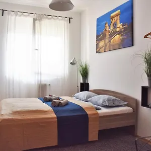 Cosy In Downtown With Free Garage Parking Budapeszt